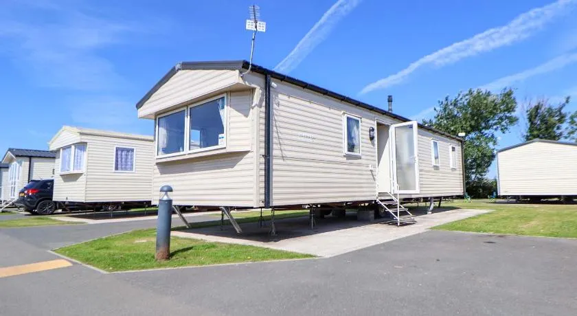 Willerby Aurora B14 - Image 1