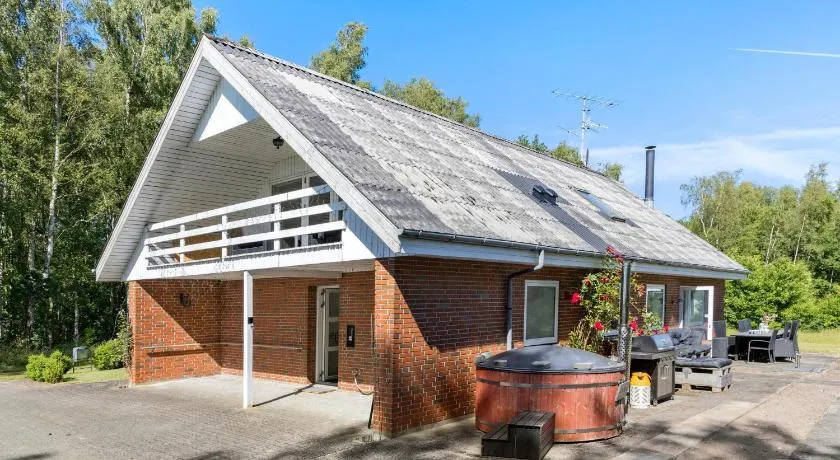 4 Bedroom Amazing Home In Ørsted - Image 1