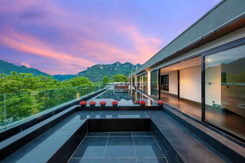 Qingshan Bishui Resort Hotel - Image 1