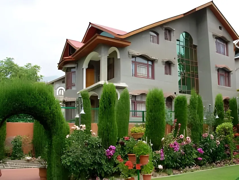 Harwan Resort - Image 1