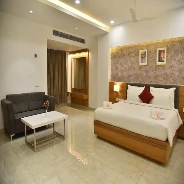 Hotel N - Image 1
