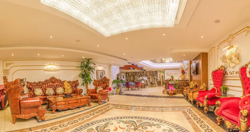 Queen T&T Dalat Hotel - Image 1