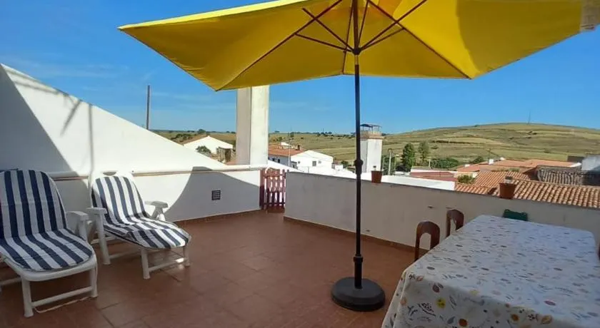 Casa Amarela - Praias Alqueva - Image 1