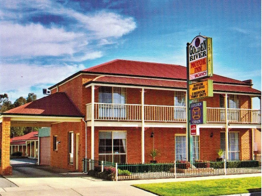 Golden River Motor Inn - Image 1
