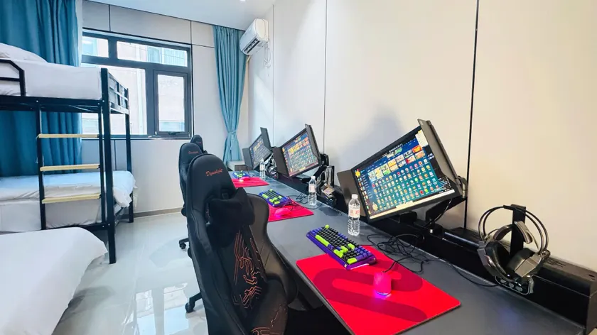 Ates eSports Hotel - Image 1