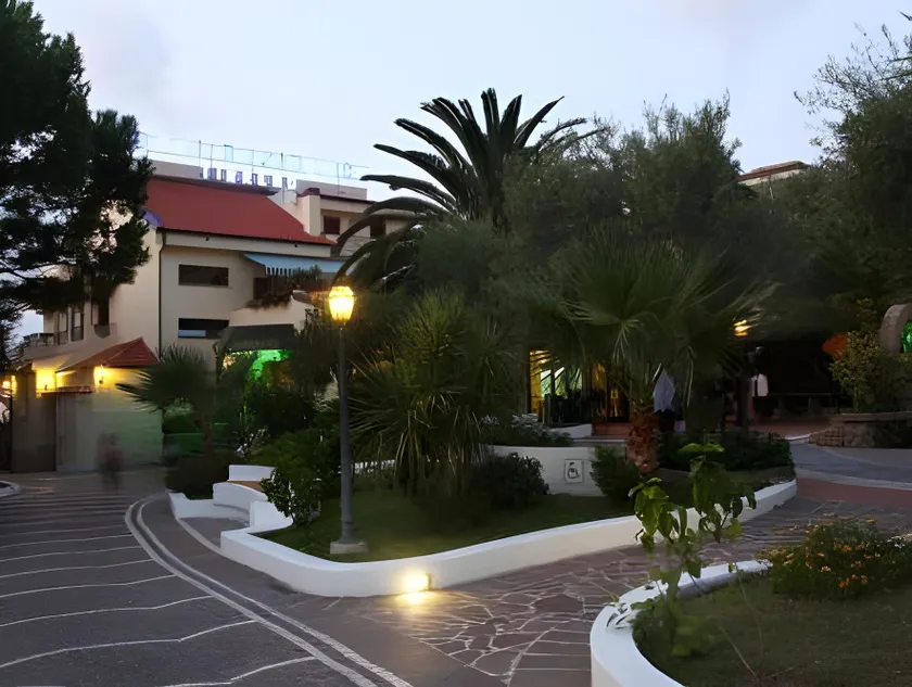 Hotel Tirreno - Image 1