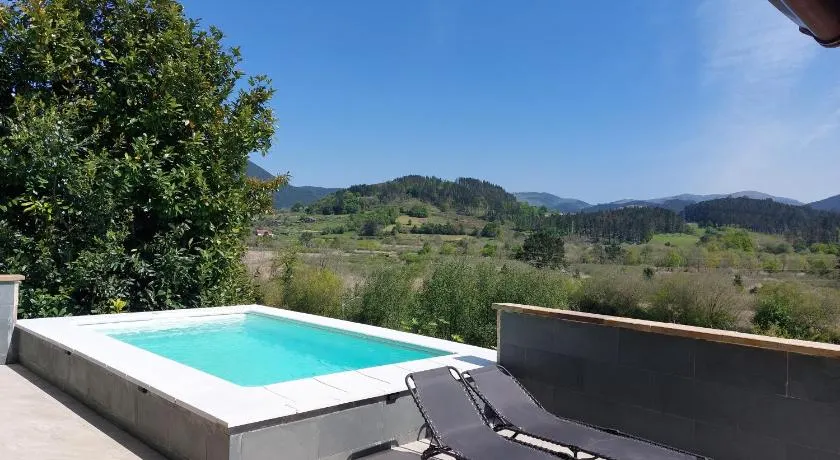 Apartamento en pleno corazón de Urdaibai con piscina y muy cerca de las playas - Image 1