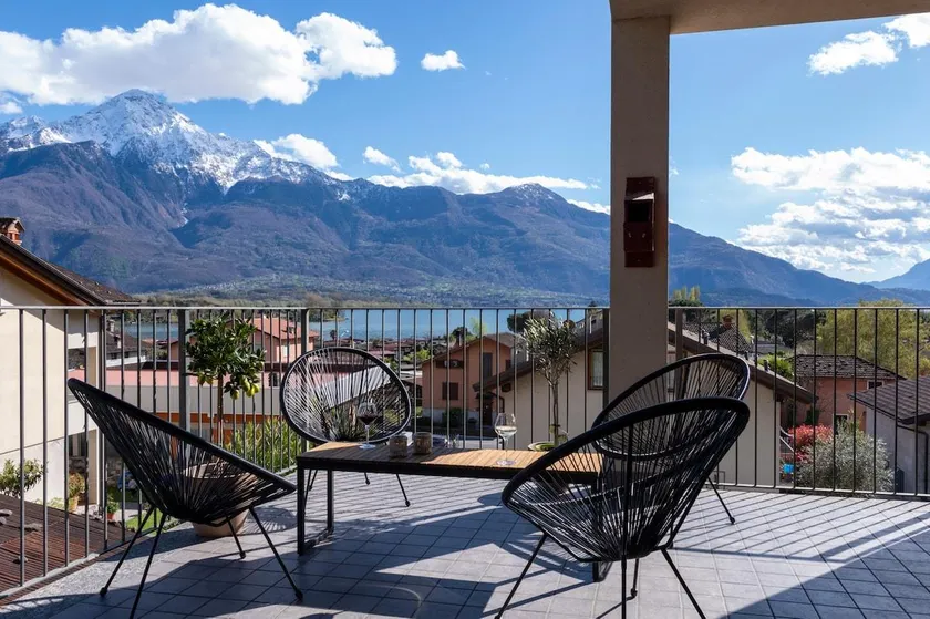 Casa Vista Lago - Image 1