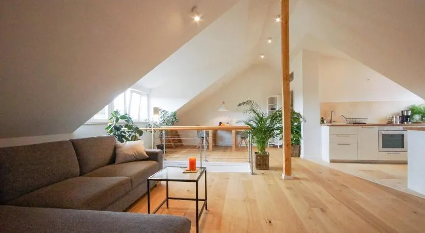 Modernes und helles Apartment im Loft Stil - Image 1