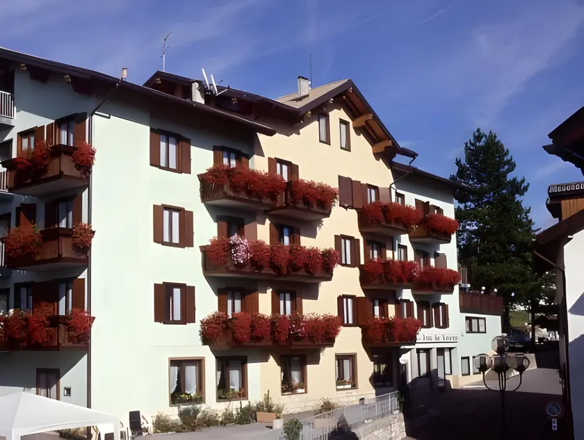 Hotel Irma - Image 1