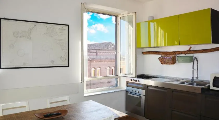 BEACHBAR Apartment in Rome - Image 1