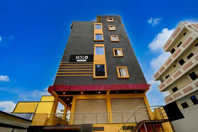 Super Hotel O Shamshabad Station Formerly Grand Vista Hotel - Image 1