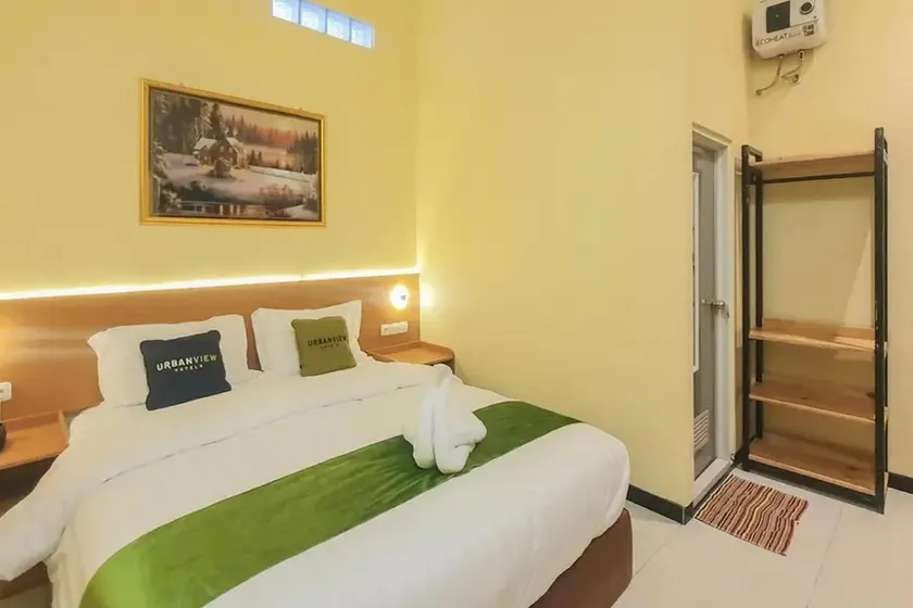 Urbanview Hotel Sakura Kampung Inggris Pare by RedDoorz - Image 1