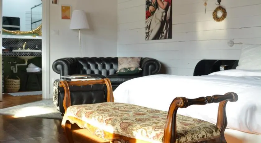 B&B Casa Ottavia Boutique Rooms - Image 1