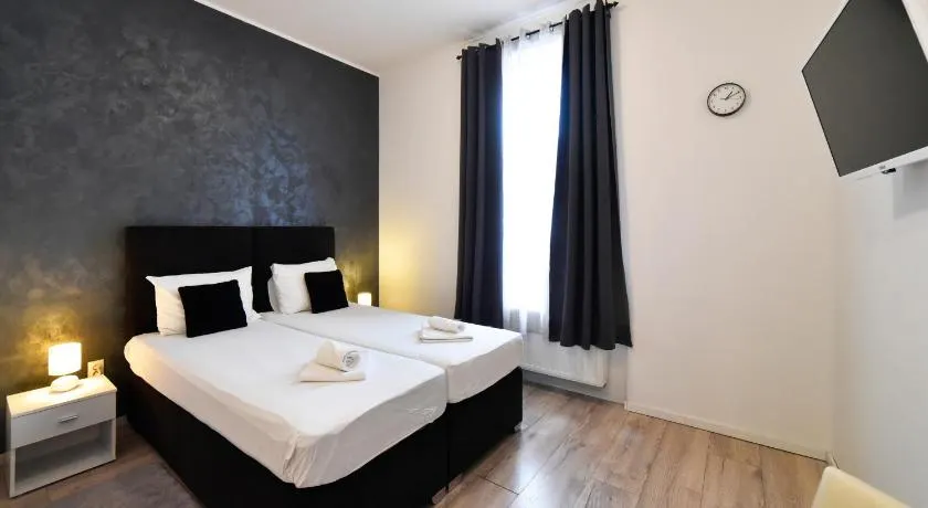 Virtus Apartments and Rooms with Free Private Parking - Image 1