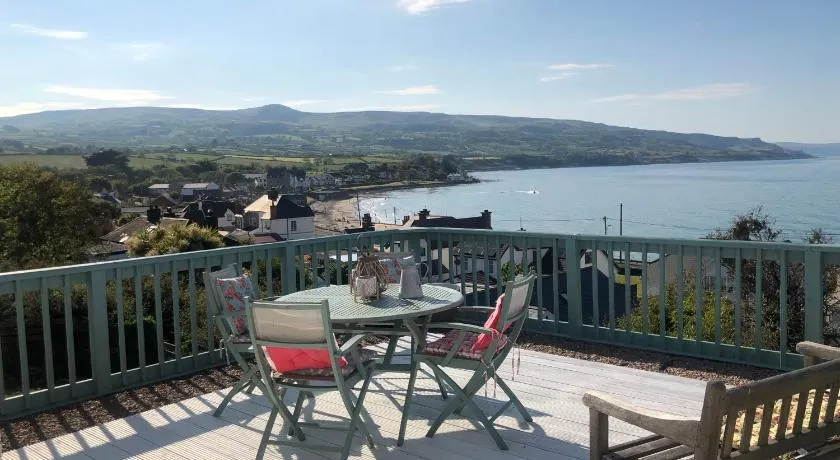 Ballygally Seaview Cottage - Image 1