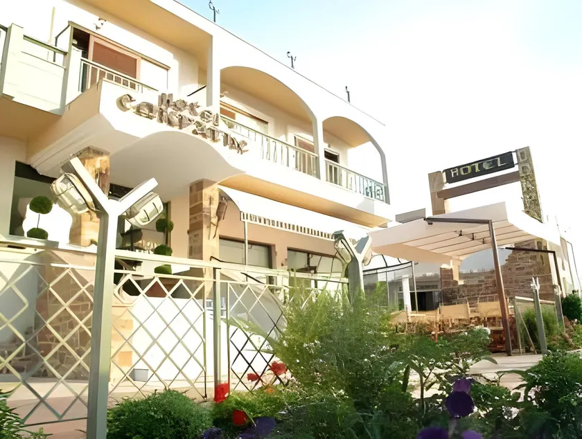 Sokratis Hotel - Image 1