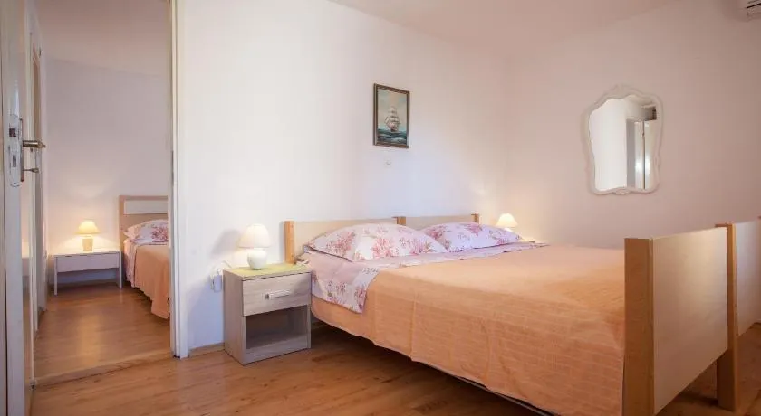 Apartments Jelka - Image 1