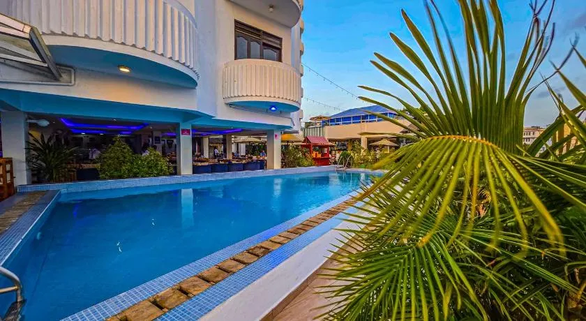 Hotel Sapphire - Image 1