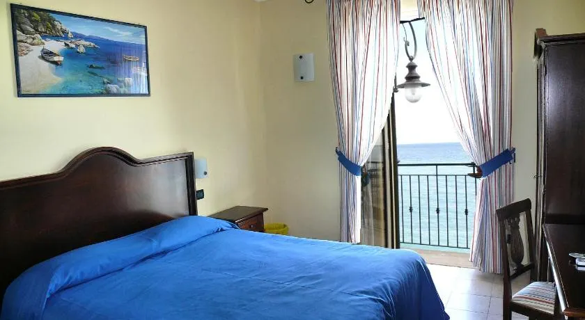 B&B Miramare - Image 1