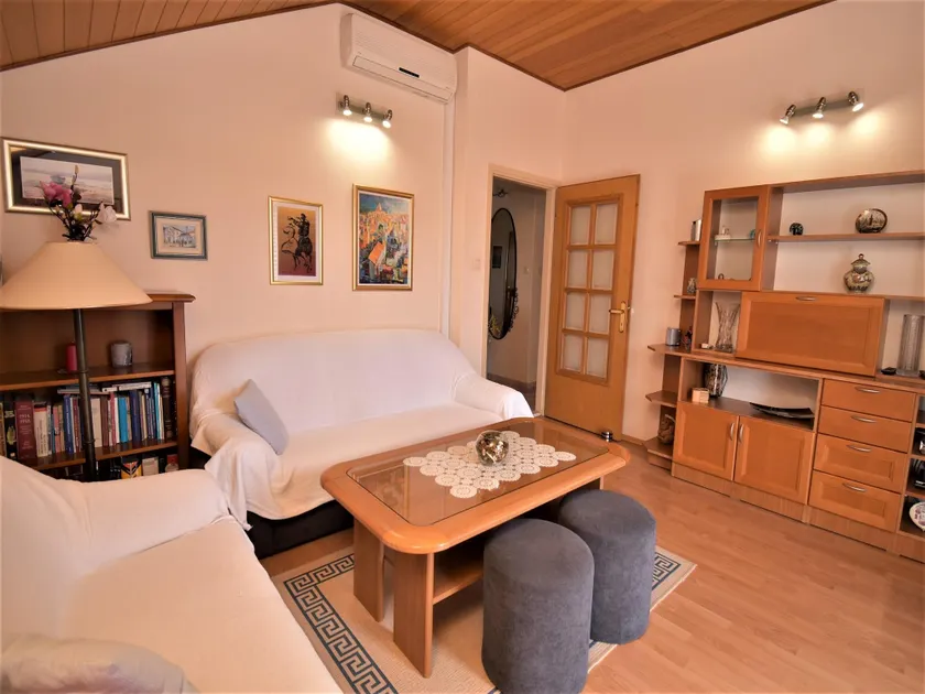 Apartamento con jardín y terraza | Al lado de la playa - Image 1