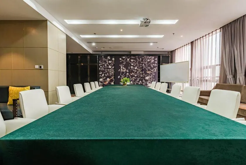 Food Valley  Hotel - Image 1