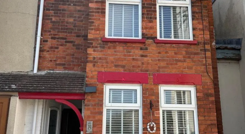 “The Reach” Lovely 2 bed house in Gorleston on Sea - Image 1