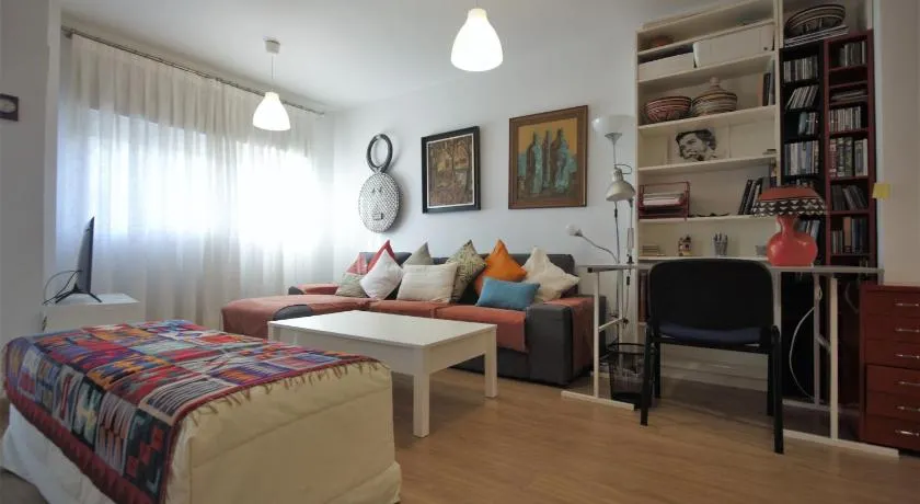 Bonito apart. con PARKING Y PISCINA - Image 1