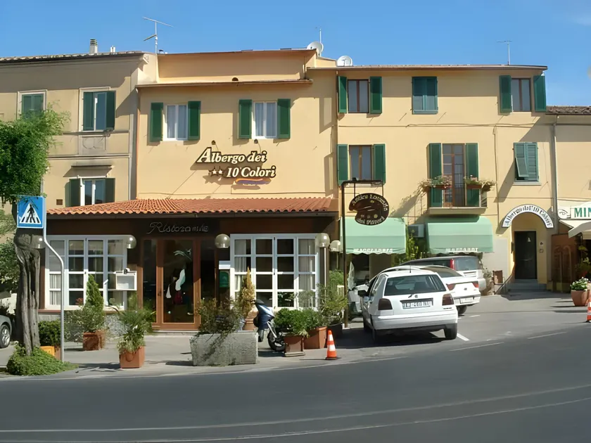 Albergo Dei 10 Colori - Image 1