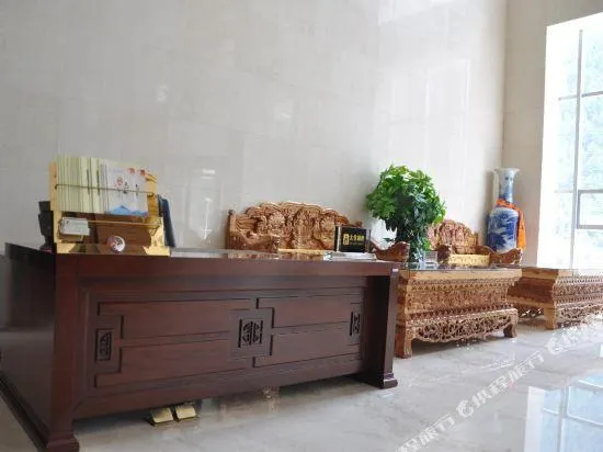Benri Qinmu Hotel - Image 1