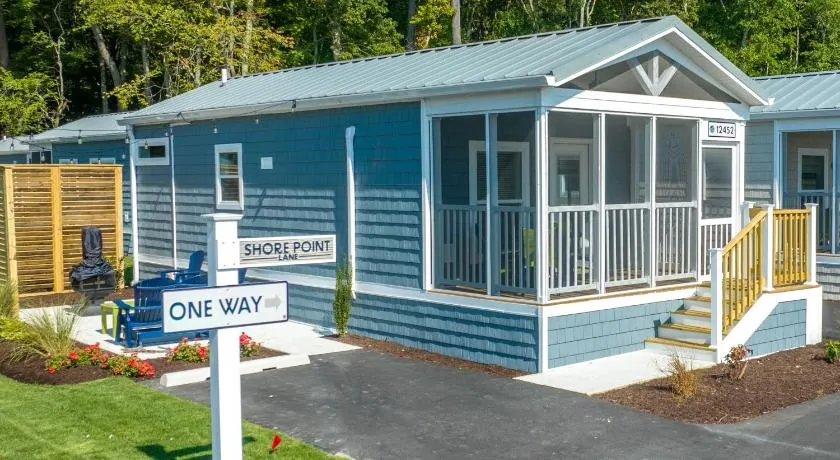 Shore Point Cottages - Image 1
