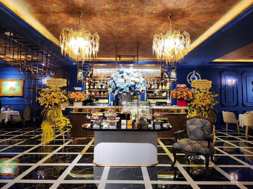 La Fleur Premium Central Apartment Hotel - Image 1