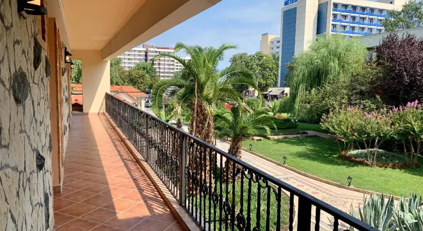 Hotel Nalba-Dalia Jupiter - Image 1