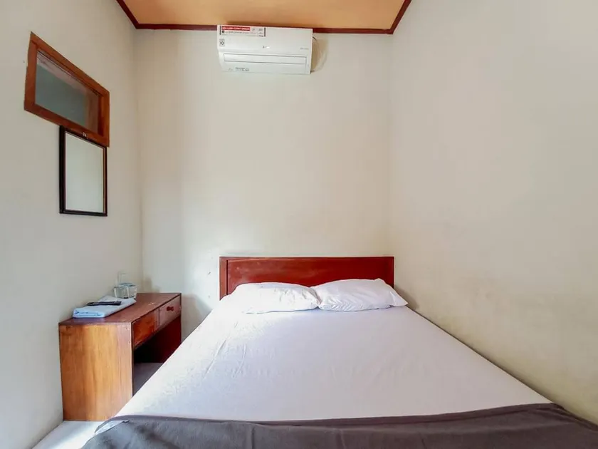 Hotel Gerung 2 near Luwes Mall Nganjuk Mitra RedDoorz - Image 1
