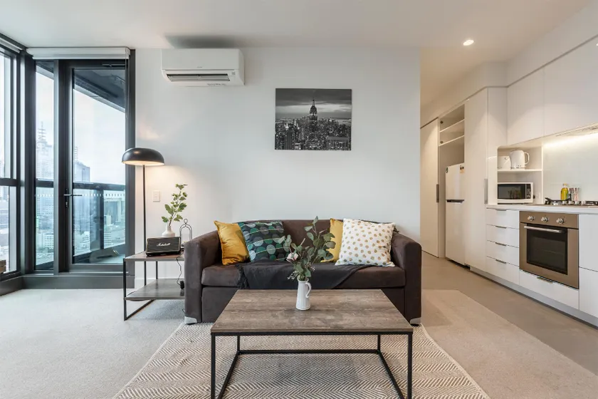 Lvl 42 2B1B Apartment with City Views - Central CBD Location - Image 1