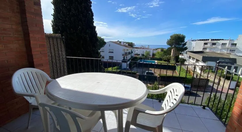 Espectacular apartamento en Calella de Palafrugell, vistas al mar - Image 1