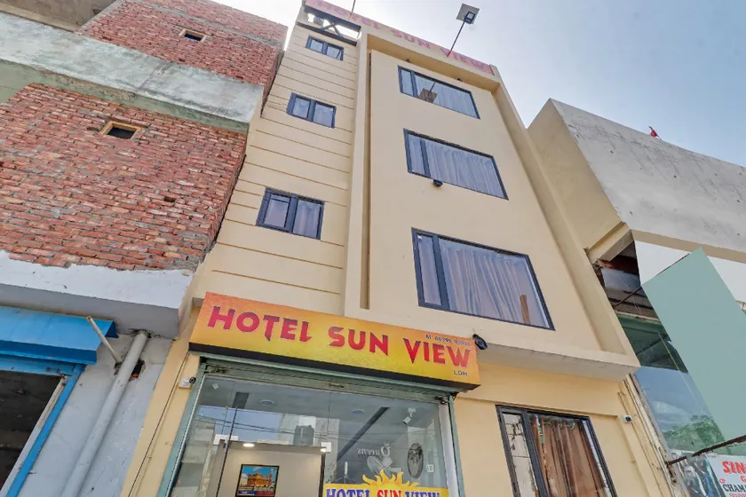 Hotel O Sunshine - Image 1