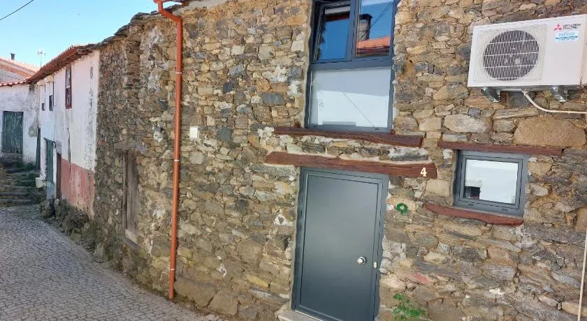 O Palheirinho Turismo Rural Bragança - Image 1