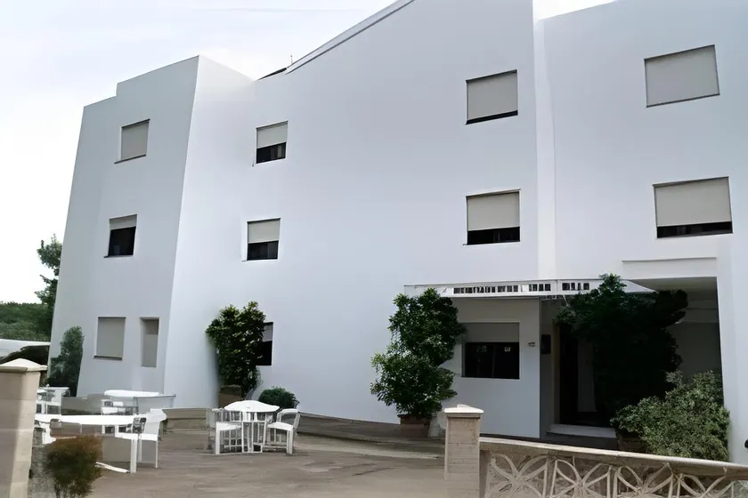Apartamentos Mar Bella - Image 1