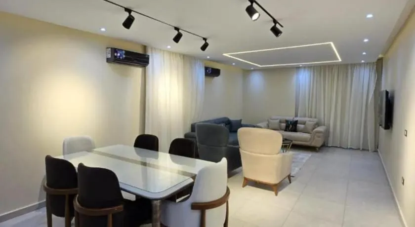 lorenda Tahrir hotel - Image 1