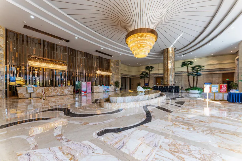Jinyi International Hotel - Image 1