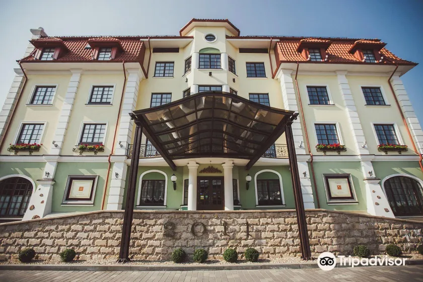 Hermitage Hotel - Image 1