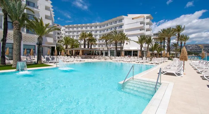 Hotel Cap Negret - Image 1