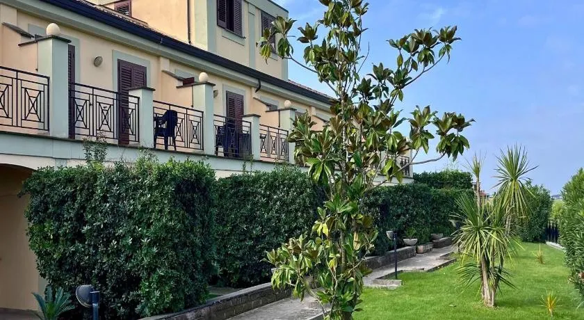 Golf View Apartment for Two - Image 1