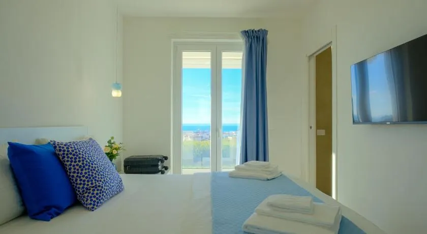 IRIS Rooms & Apartments - Image 1