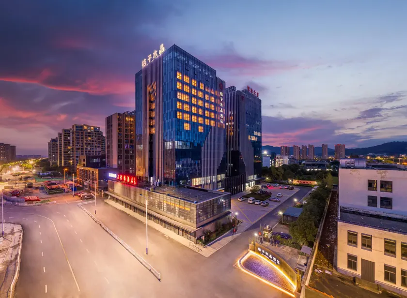 Orange Crystal Hotel Shaoxing Jianhu - Image 1