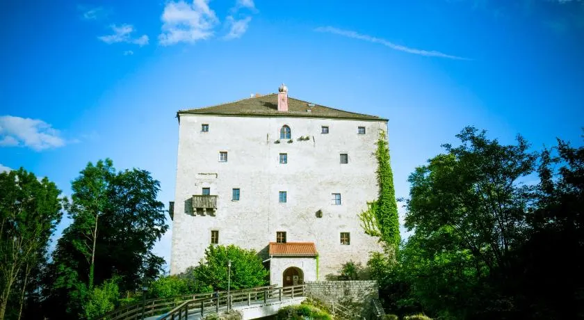 Jugendherberge Saldenburg - Image 1