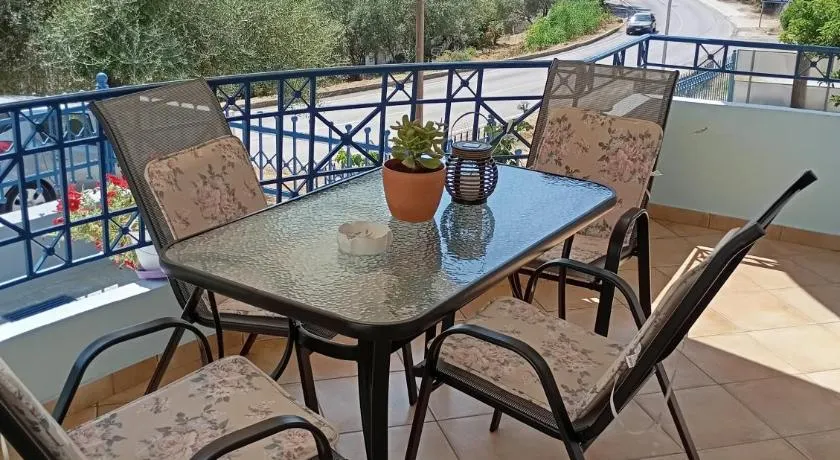 JULIA'S APARTMENT - Image 1