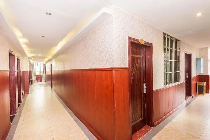 Fangzhi Hotel - Image 1