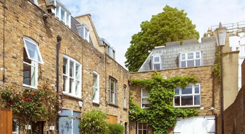 Lux Mews House Portobello 4 bed - Image 1